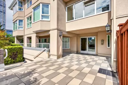 Office / Den Photo of 201 501 Cochrane Avenue, Coquitlam, BC