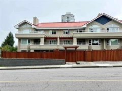 201 501 Cochrane Avenue, Coquitlam, BC