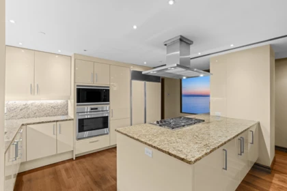 Breakfast Nook Photo of 10 2250 Bellevue Avenue, West Vancouver, BC