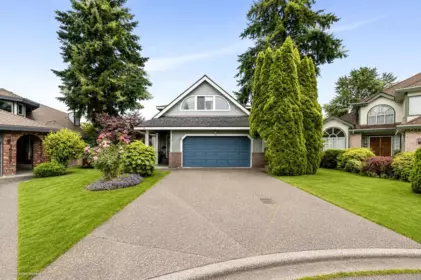 16375 Middleglen Place, Surrey, BC, Surrey — Single Family Residence for sale