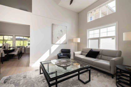 Breakfast Nook Photo of 7 15450 Rosemary Heights Crescent, Surrey, BC