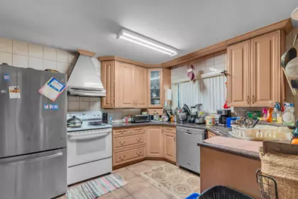 Breakfast Nook Photo of 1825 Brunette Avenue, Coquitlam, BC