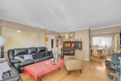 Kitchen Island Photo of 1825 Brunette Avenue, Coquitlam, BC