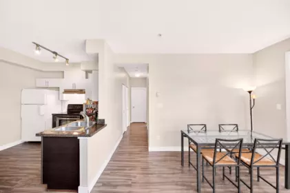109 5692 Kings Road, Vancouver, BC, Vancouver — Apartment/Condo for sale