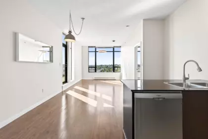 2102 4178 Dawson Street, Burnaby, BC, Burnaby — Apartment/Condo for sale