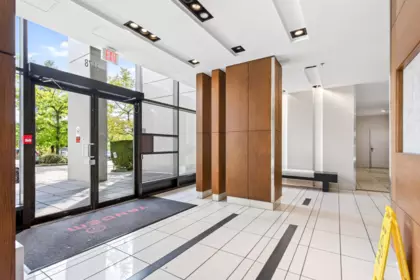 2102 4178 Dawson Street, Burnaby, BC, Burnaby — Apartment/Condo for sale