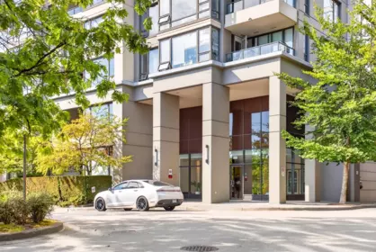 2102 4178 Dawson Street, Burnaby, BC, Burnaby — Apartment/Condo for sale