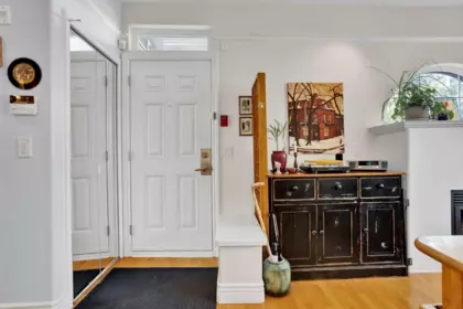 Breakfast Nook Photo of 980 W 16th Avenue, Vancouver, BC