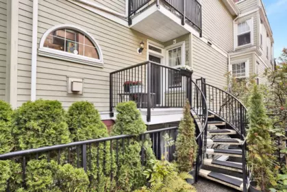 Office / Den Photo of 980 W 16th Avenue, Vancouver, BC