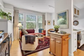 980 W 16th Avenue, Vancouver, BC