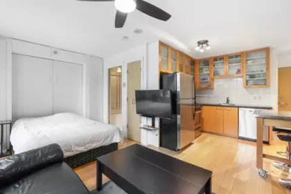 Family Room Photo of 504 969 Richards Street, Vancouver, BC