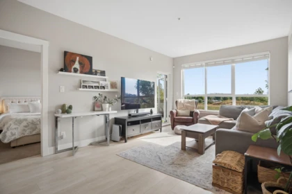Family Room Photo of 228 4690 Hawk Lane, Tsawwassen, BC