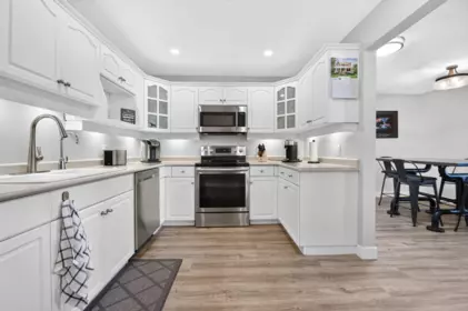 Primary Bathroom Photo of 205 17730 58a Avenue, Surrey, BC