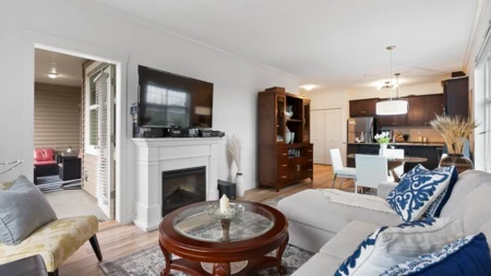 213 17712 57a Avenue, Surrey, BC, Surrey — Apartment/Condo for sale