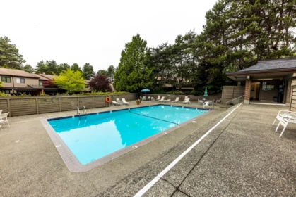Front Yard Photo of 407 4101 Yew Street, Vancouver, BC