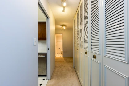 Loft / Bonus Room Photo of 407 4101 Yew Street, Vancouver, BC
