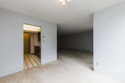 Primary Bathroom Photo of 407 4101 Yew Street, Vancouver, BC