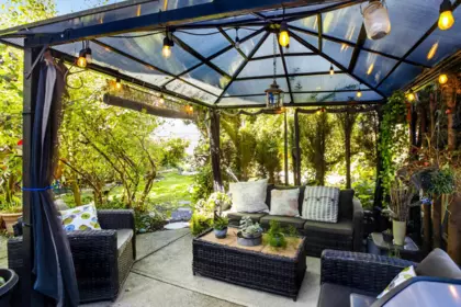 Hot Tub / Spa Photo of 11 21707 Dewdney Trunk Road, Maple Ridge, BC