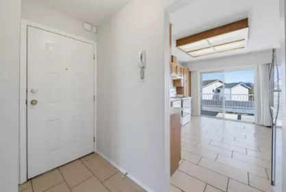 Kitchen Island Photo of 86 32691 Garibaldi Drive, Abbotsford, BC
