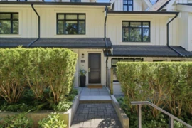 5743 St George Street, Vancouver, BC