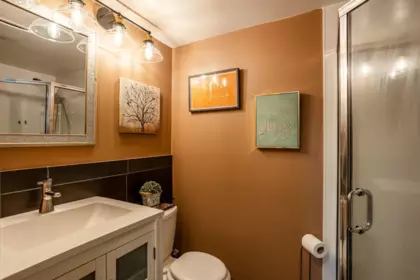 Hallway Photo of 301 1390 Martin Street, White Rock, BC