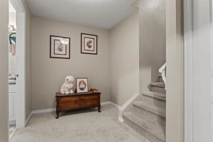 Entry Foyer Photo of 37 2525 Yale Court, Abbotsford, BC