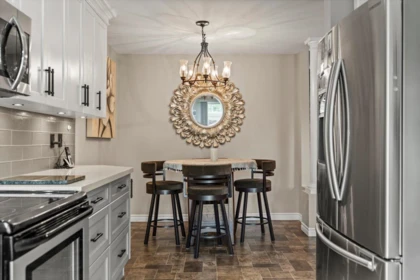 Family Room Photo of 37 2525 Yale Court, Abbotsford, BC