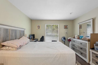 Guest Bathroom Photo of 109 7161 121 Street, Surrey, BC