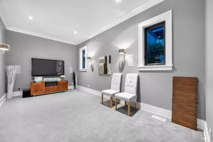 Basement Recreation Room Photo of 14439 Sunset Lane, White Rock, BC