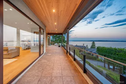Living Room Photo of 14439 Sunset Lane, White Rock, BC