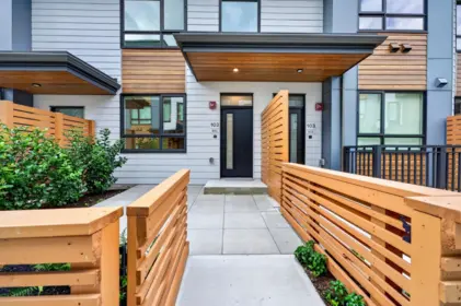 102 932 Lytton Street, North Vancouver, BC, North Vancouver — Townhouse for sale