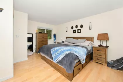 Office / Den Photo of 475 Harry Road, Gibsons, BC
