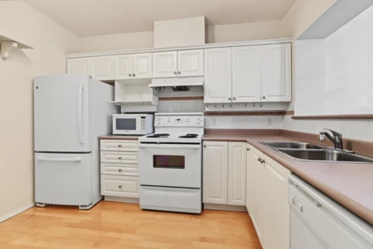 Breakfast Nook Photo of 108 12148 224 Street, Maple Ridge, BC