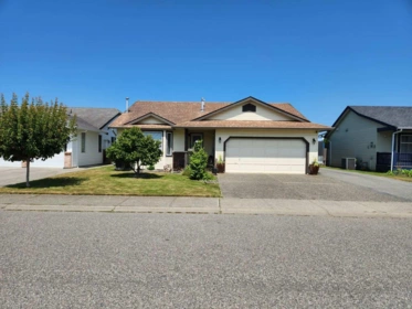 45177 Raven Place, Sardis, BC, Sardis — Single Family Residence for sale