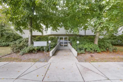 304 3051 Airey Drive, Richmond, BC, Richmond — Apartment/Condo for sale