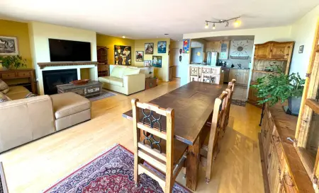 21 2235 Folkestone Way, West Vancouver, BC, West vancouver — Apartment/Condo for sale