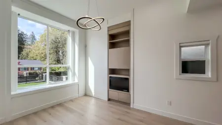 8020 19th Avenue, Burnaby, BC, Burnaby — Half Duplex for sale