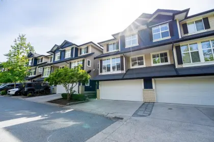99 18199 70 Avenue, Surrey, BC, Surrey — Townhouse for sale