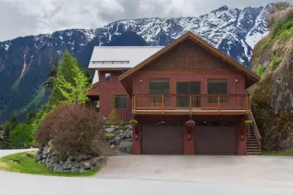 1763 Pinewood Drive, Pemberton, BC, Pemberton — Single Family Residence for sale