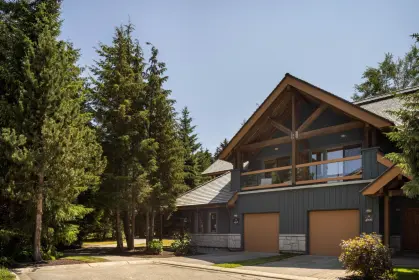 4608 Montebello Place, Whistler, BC, Whistler — Townhouse for sale