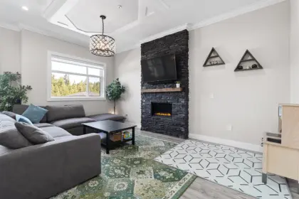 33932 Tooley Place, Mission, BC, Mission — Single Family Residence for sale