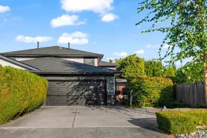12222 Mcmyn Avenue, Pitt Meadows, BC, Pitt meadows — Half Duplex for sale
