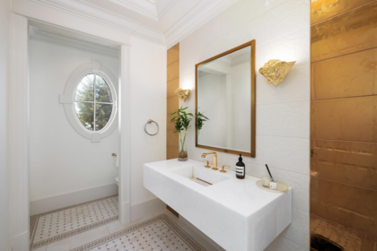 Mudroom Photo of 1365 Whitby Road, West Vancouver, BC