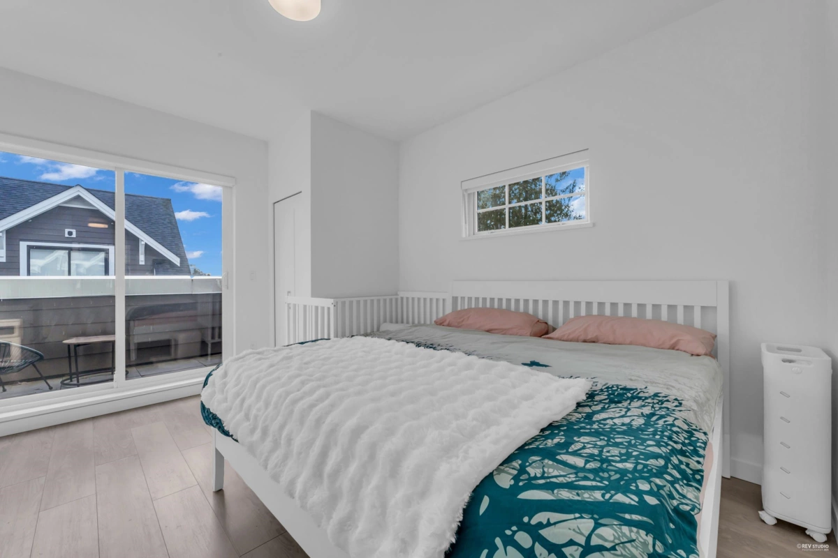 Entry Foyer Photo of 116 678 Fairview Street, Coquitlam, BC