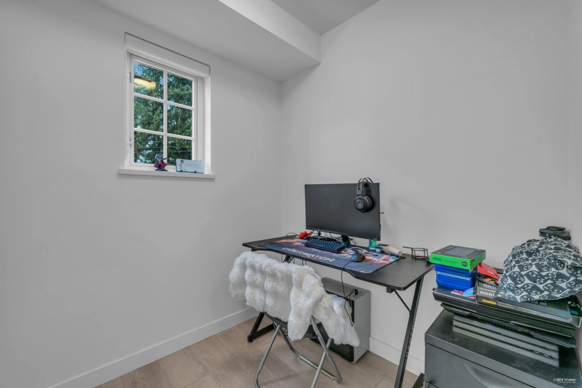 Office / Den Photo of 116 678 Fairview Street, Coquitlam, BC