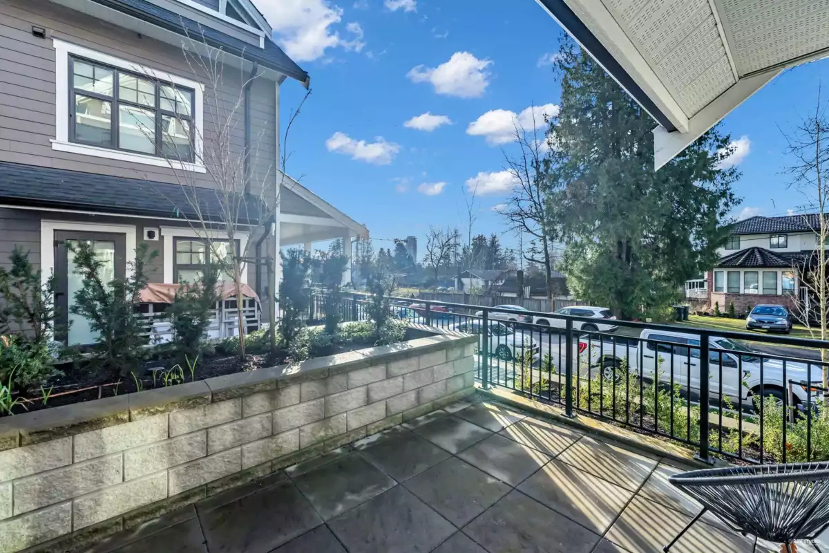 Swimming Pool Photo of 116 678 Fairview Street, Coquitlam, BC