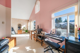 MLS R2965809