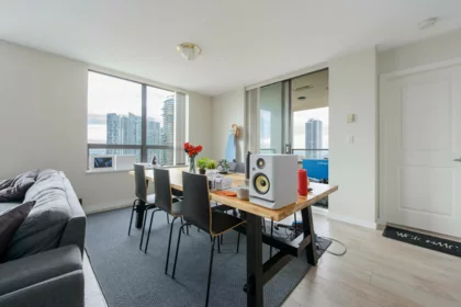 2502 4333 Central Boulevard, Burnaby, BC, Burnaby — Apartment/Condo for sale
