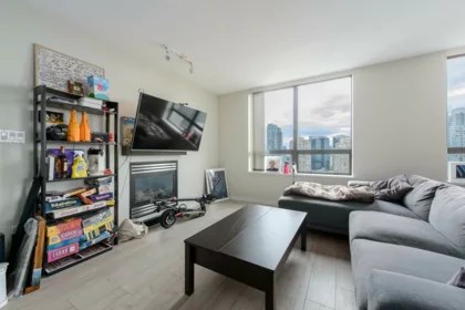 2502 4333 Central Boulevard, Burnaby, BC, Burnaby — Apartment/Condo for sale