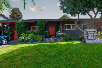 40324 Hood Road, Squamish, BC, Squamish — Single Family Residence for sale